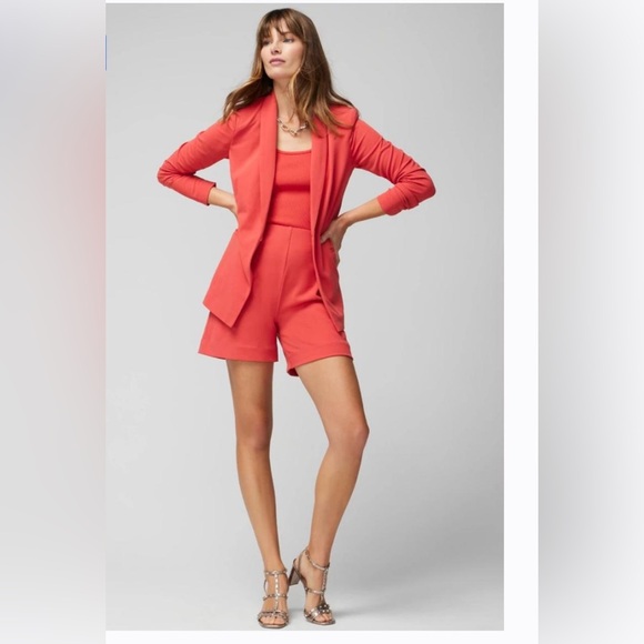 🌺 WHBM 5” Slip-On Shorts - Picture 2 of 10